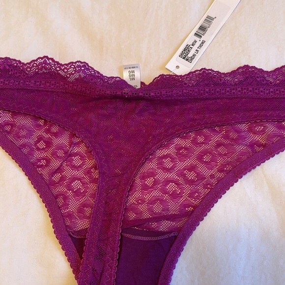Cosabella ChiChi Magenta Thong - Picture 2 of 3